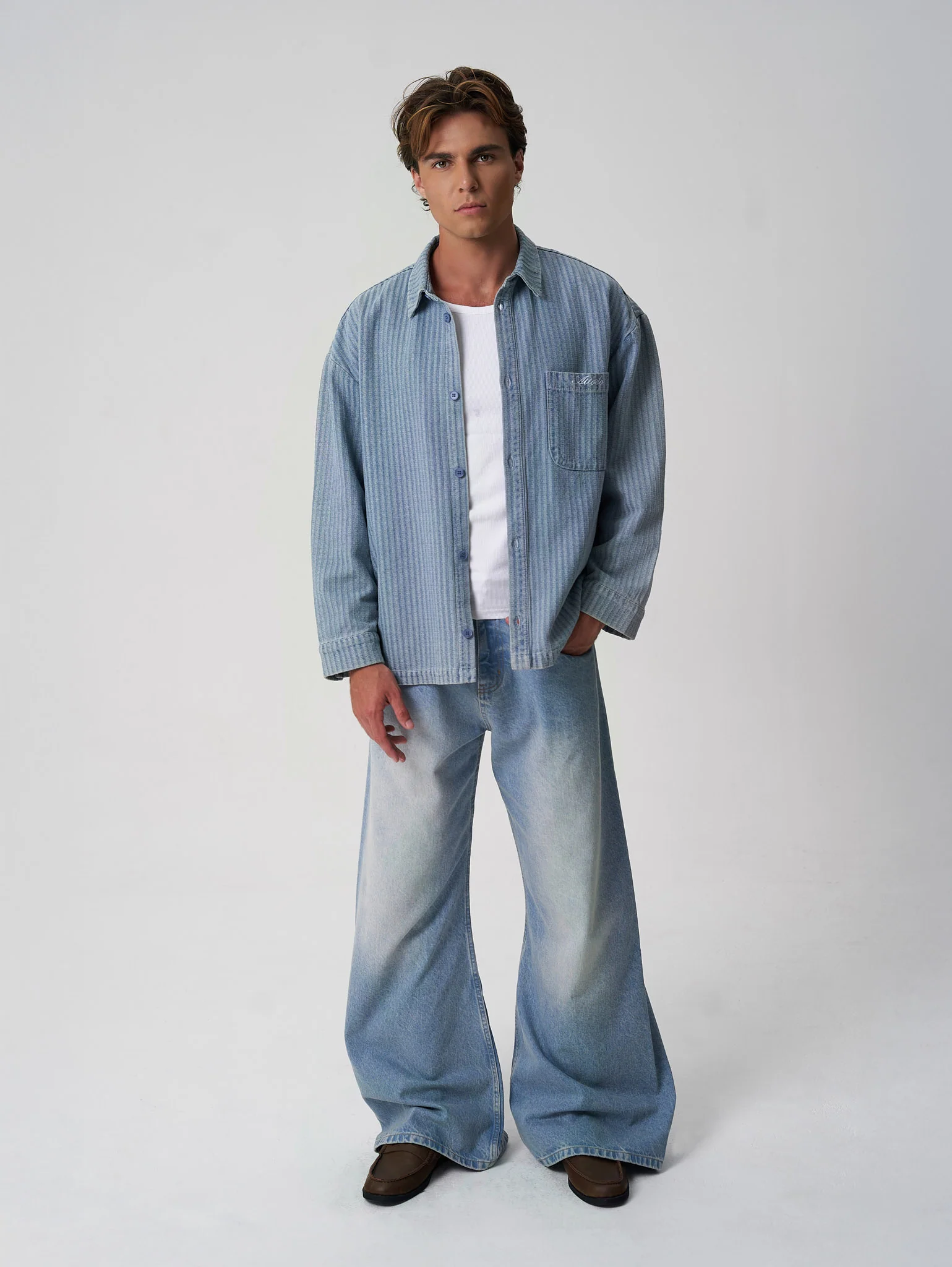 Flare Jeans Light Blue - Image 3