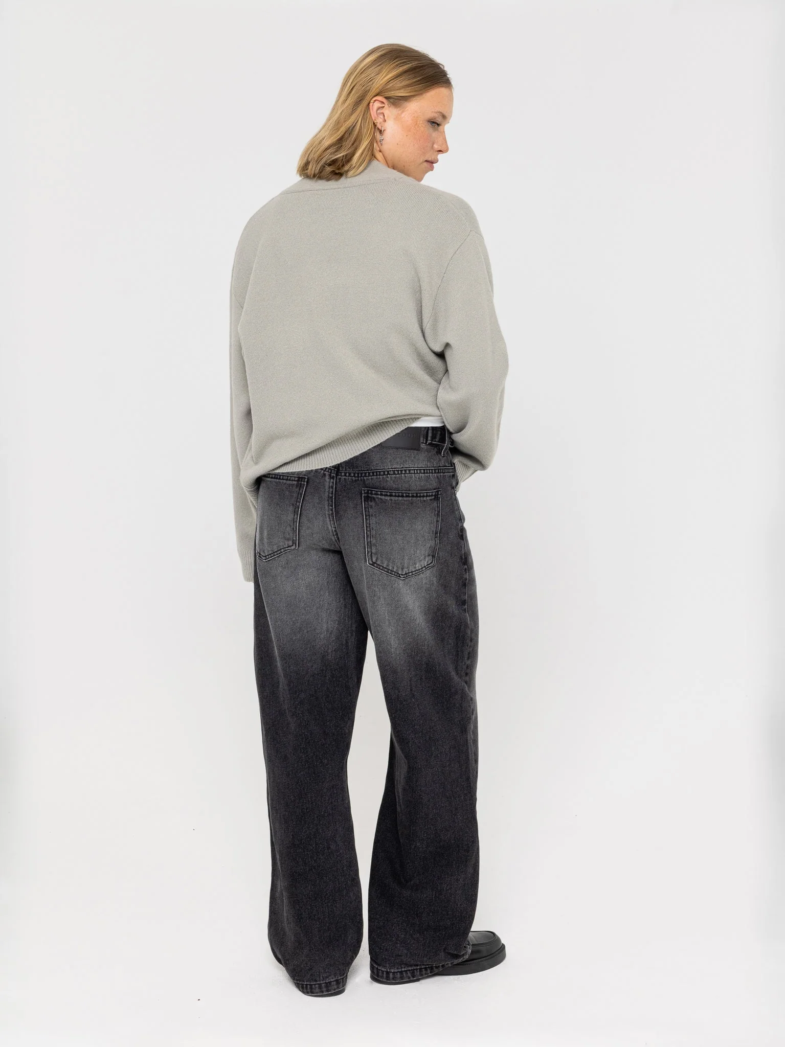 Knitted Cardigan Grey - Image 7