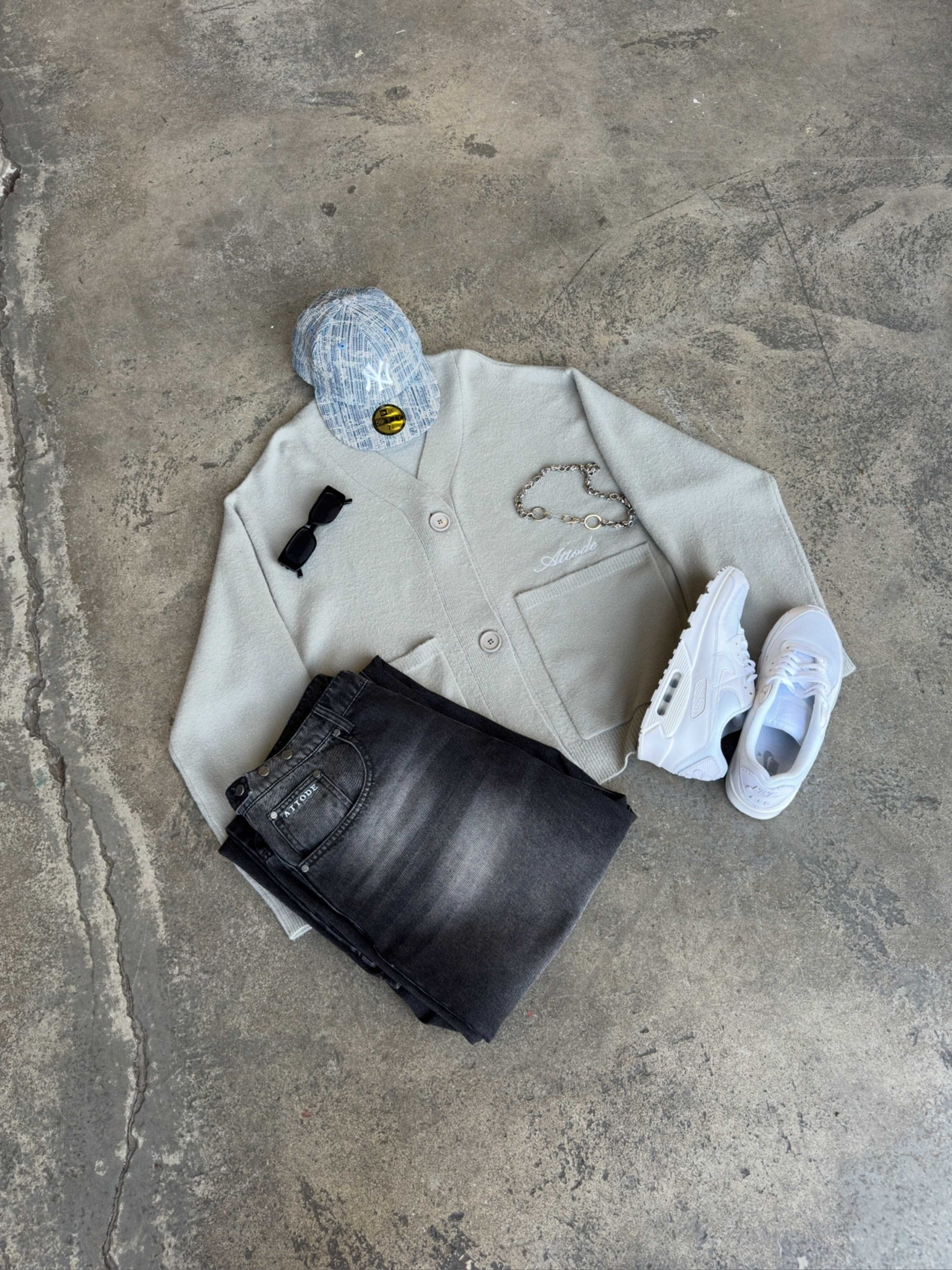 Knitted Cardigan Grey - Image 8