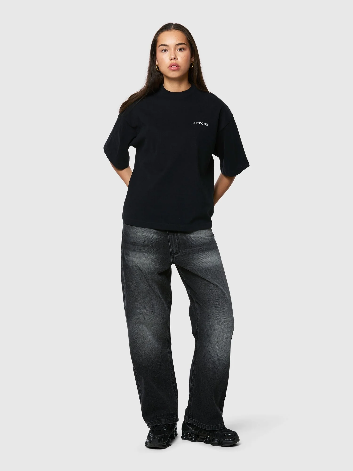 Love Yourself T-shirt Black - Image 7