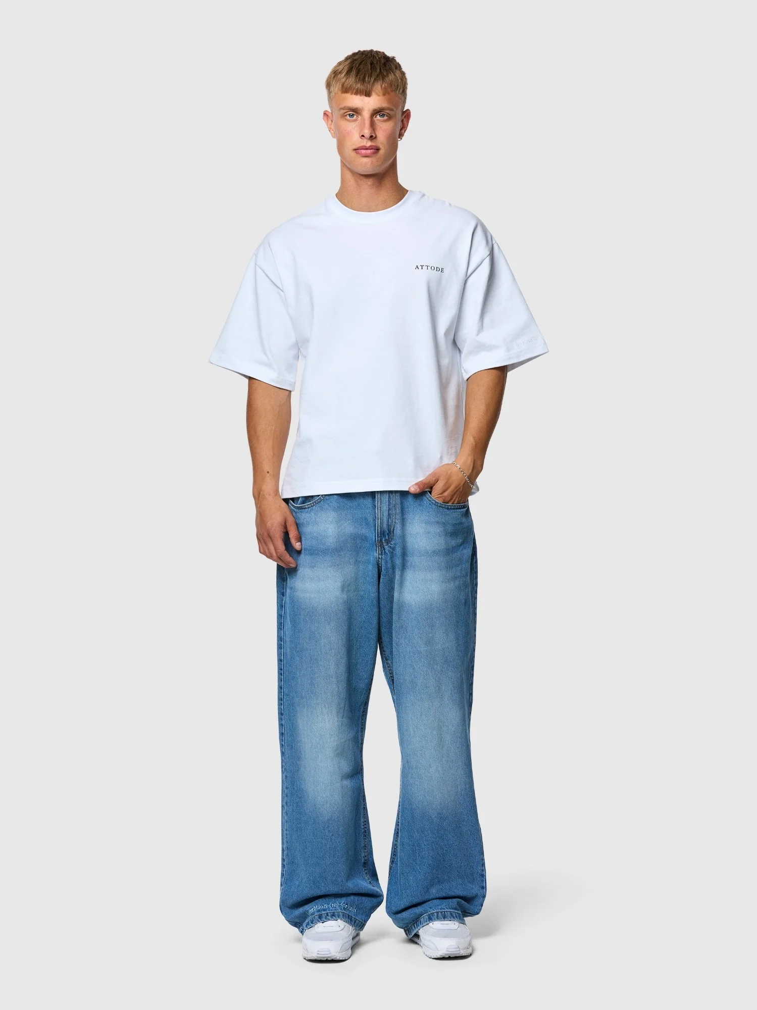 Nobody Dies T-shirt White - Image 3