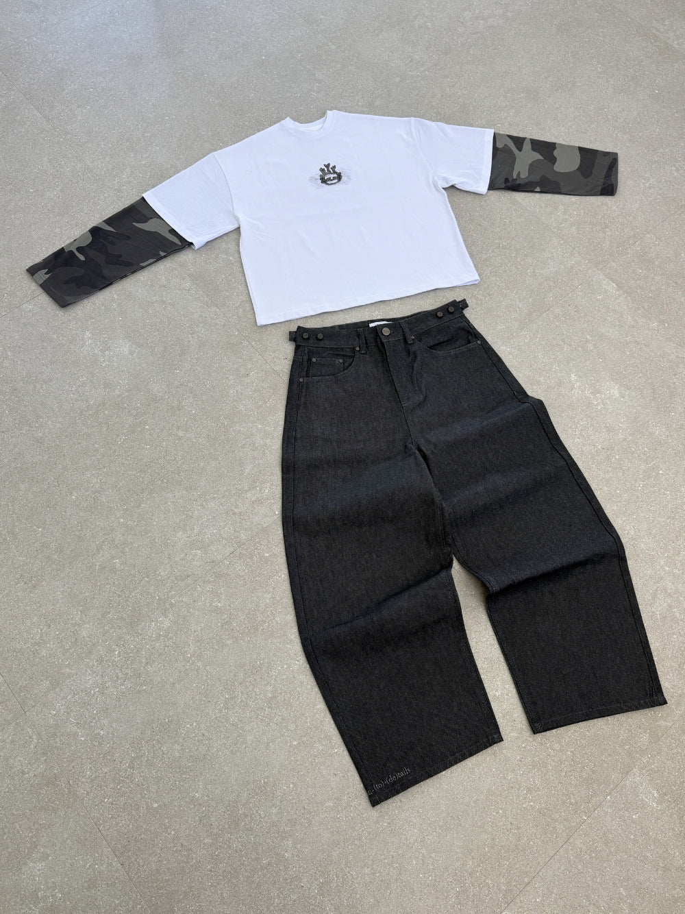 Raw Denim Jeans Grey - Image 5