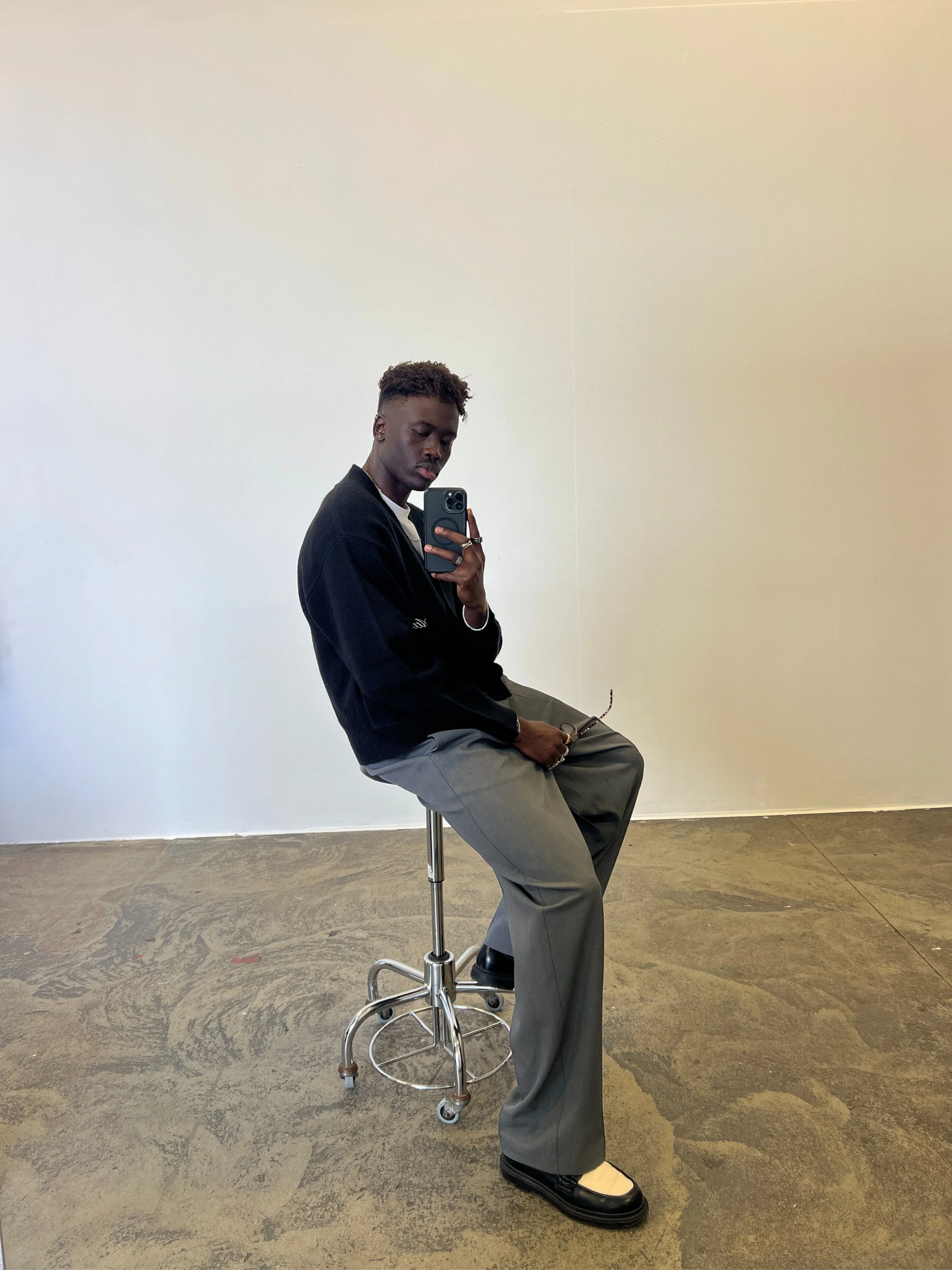 Wide Leg Pleated Suit Pants Grey - Image 8