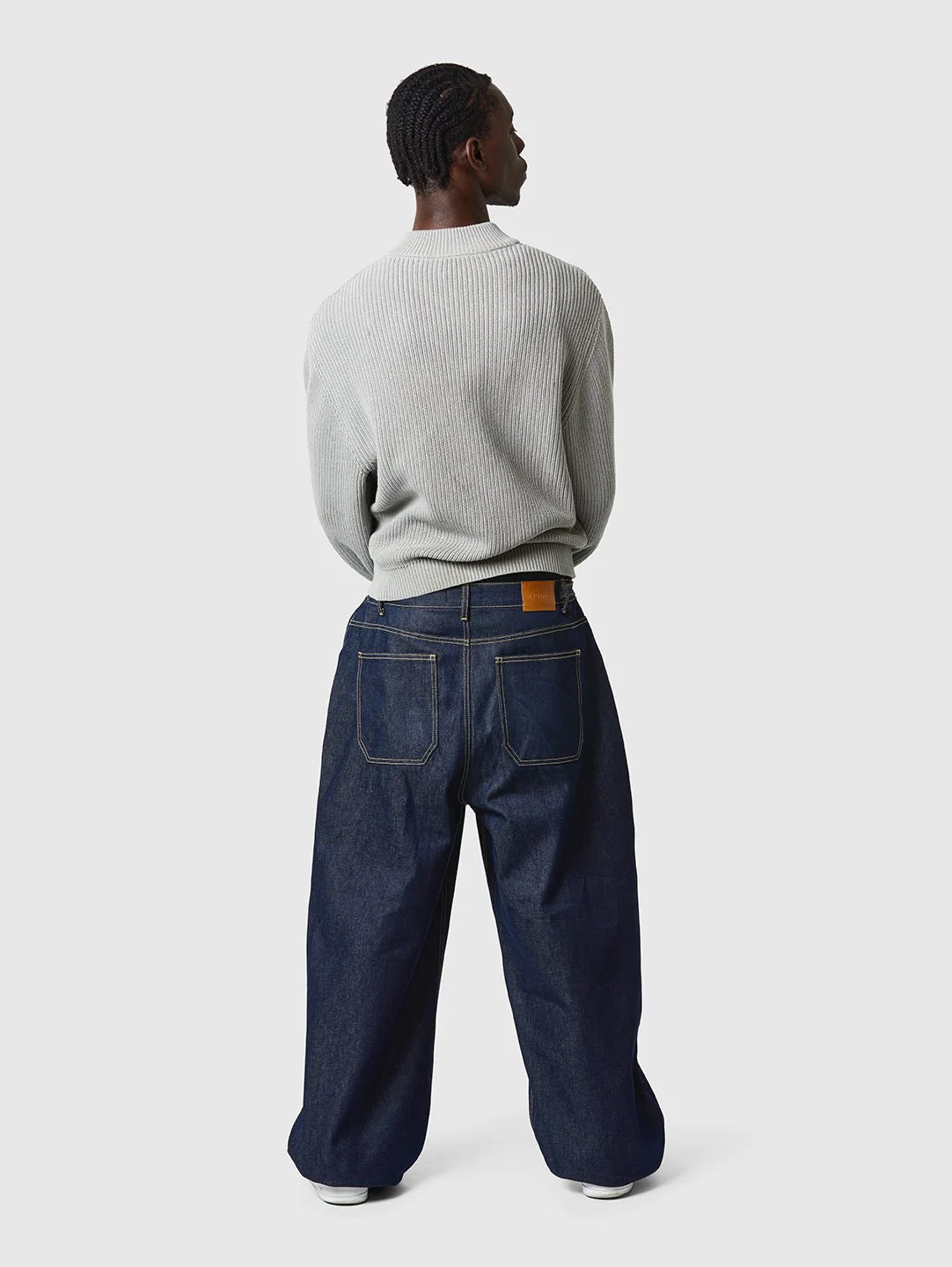 Zip Knit Grey - Image 4